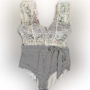 Swimsuit Bathing Suit 2pc Mallot Navy White Pinstripe Lace Bust Bow SZ XL Glam